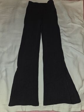 Black Ribbed Wide-Leg Pants